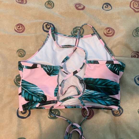 Swimsuit top - Picture 2 of 2